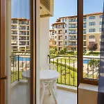 Apolon 8 Relax With Pools Apartamento *