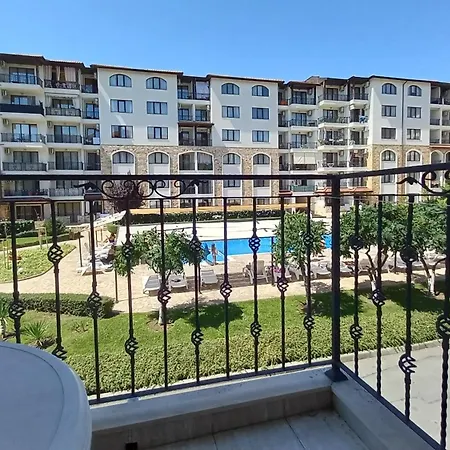 Apolon 8 Relax With Pools Slăntjev Brjag