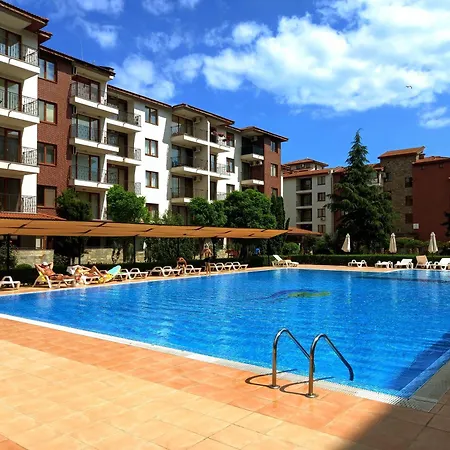 Apolon 8 Relax With Pools * Napospart