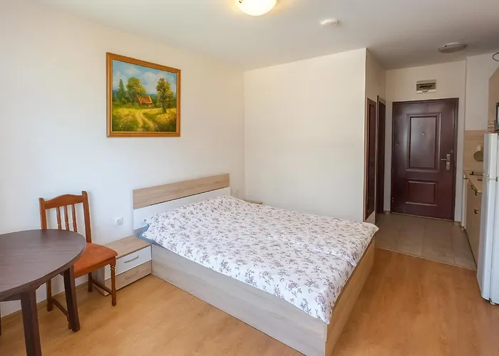 Apolon 8 Relax With Pools