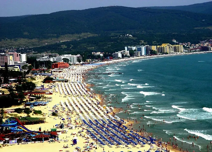 Apolon 8 Relax With Pools *